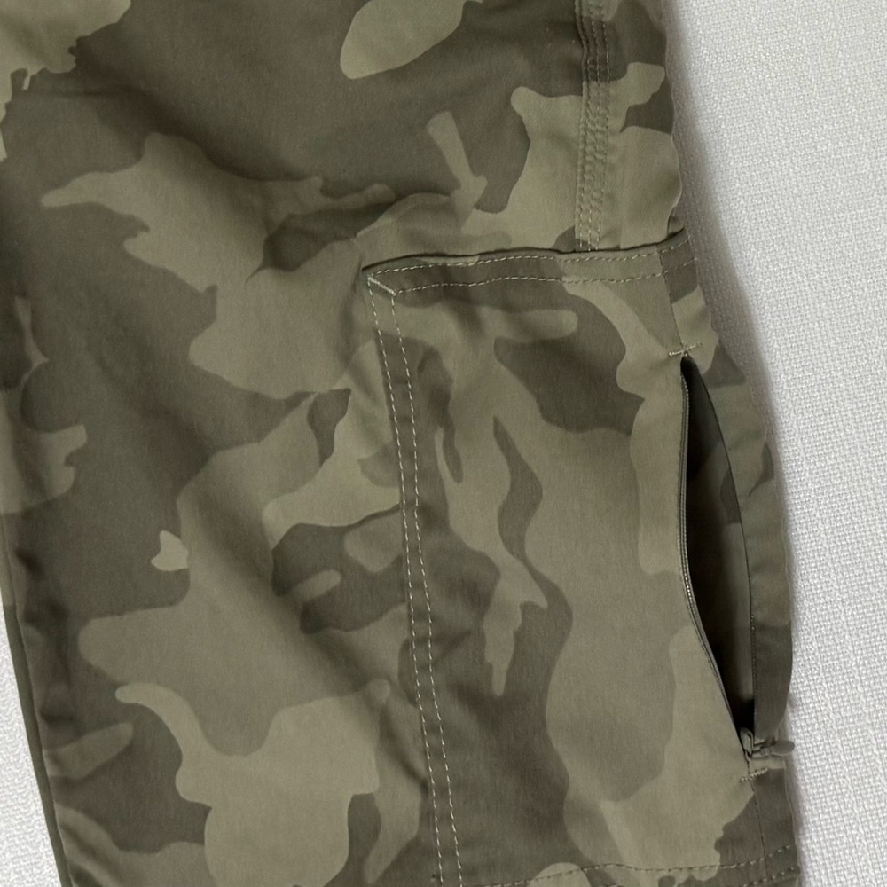 Prana Camo Jogger Pants Sky Canyon Green Camouflage Hiking Cargo Size 6 - Picture 12 of 15
